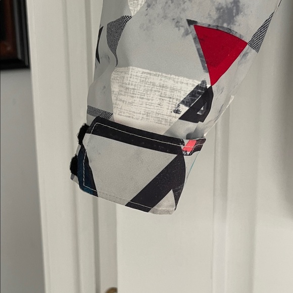 Geometric Patterned Hooded Jacket - Picture 5 of 6